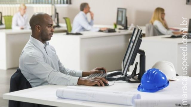 Pesquisa indica que passamos tempo demais sentados no trabalho Pesquisa indica que passamos tempo demais sentados no trabalho
