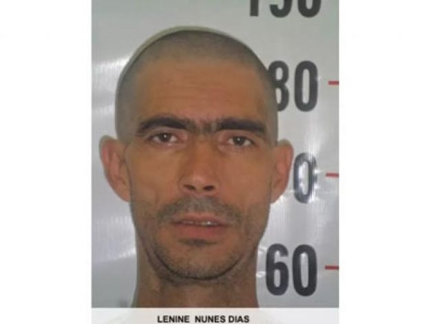 Traficante engole droga para não ser preso Traficante engole droga para não ser preso