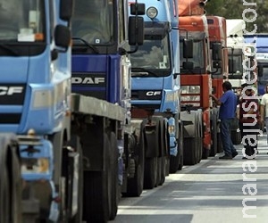 Novas regras para caminhoneiros passam a valer a partir de hoje Novas regras para caminhoneiros passam a valer a partir de hoje