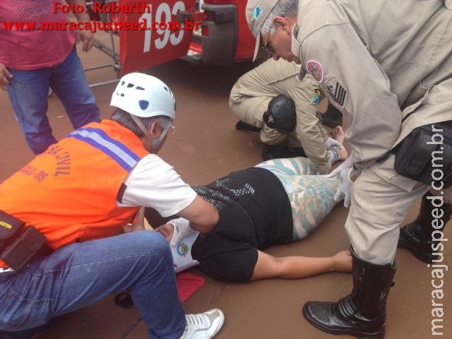 Maracaju: Colisão entre carro e moto deixa jovem ferida; os dois veículos evadiram-se do local