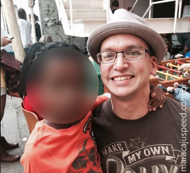 “A pele do seu filho não pode ter a cor errada” “A pele do seu filho não pode ter a cor errada”
