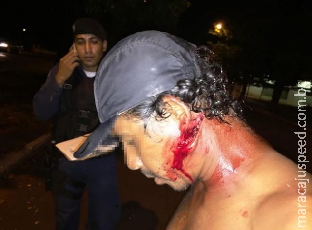 Homem ciumento dá pedrada em intruso da sua discussão com mulher Homem ciumento dá pedrada em intruso da sua discussão com mulher