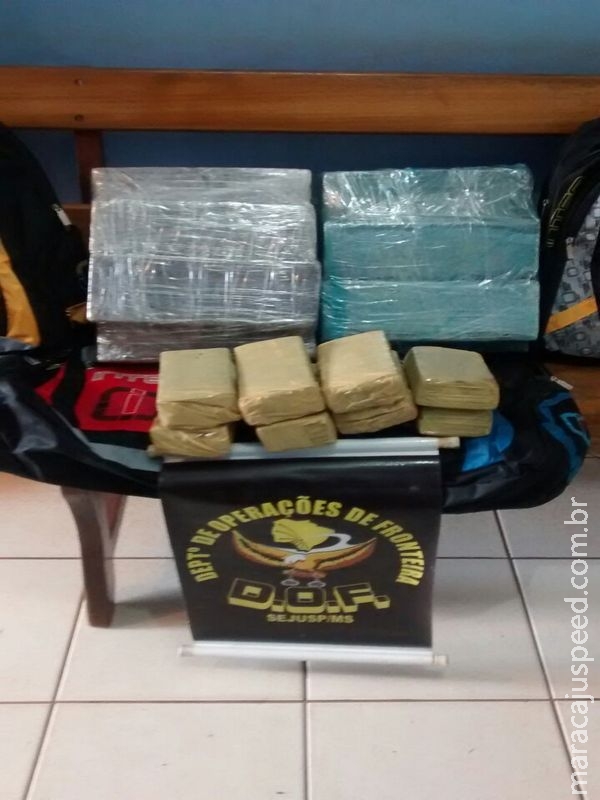 DOF flagra jovem e adolescente, com mais de vinte quilos de maconha em ônibus DOF flagra jovem e adolescente, com mais de vinte quilos de maconha em ônibus