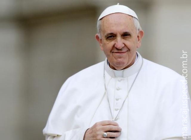 Papa diz que aborto é uma "falsa solução"