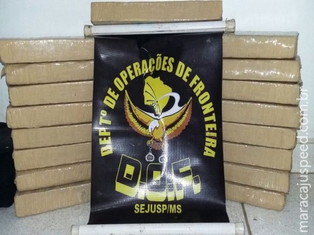 Adolescente de 15 anos é flagrada pelo DOF com dezenove tabletes de maconha em ônibus Adolescente de 15 anos é flagrada pelo DOF com dezenove tabletes de maconha em ônibus