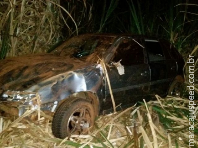 Maracaju: Carro com maconha “fura” bloqueio do DOF e capota na MS 164 Maracaju: Carro com maconha “fura” bloqueio do DOF e capota na MS 164