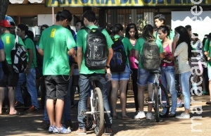 Professores da rede estadual entram em greve hoje