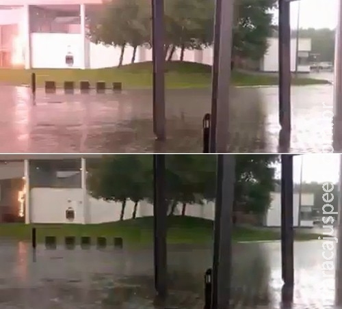 Mulher filma raio caindo a poucos metros dela Mulher filma raio caindo a poucos metros dela