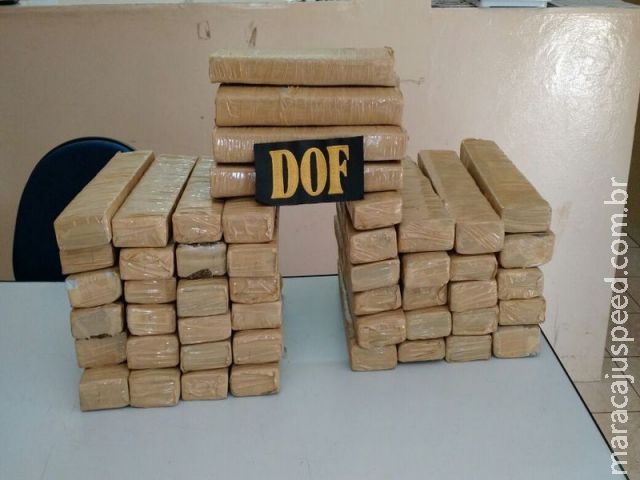 DOF prende duas mulheres e uma adolescente com 39 quilos de maconha DOF prende duas mulheres e uma adolescente com 39 quilos de maconha