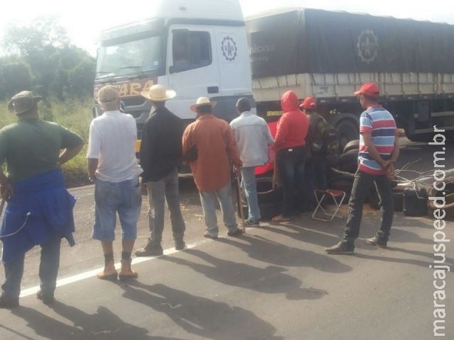 Movimentos sociais bloqueiam rodovias de todo o Estado reivindicando por Reforma Agrária