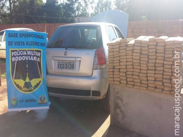 Maracaju: PRE apreende 244 quilos de maconha, após veículo furar bloqueio policial em Vista Alegre Maracaju: PRE apreende 244 quilos de maconha, após veículo furar bloqueio policial em Vista Alegre