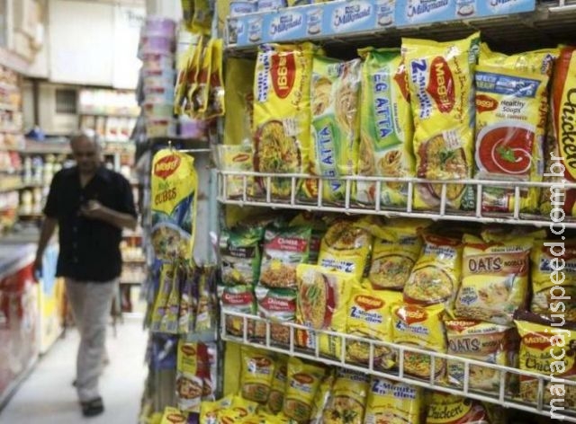 Nestlé vai "queimar" US$ 50 milhões em macarrão na Índia Nestlé vai "queimar" US$ 50 milhões em macarrão na Índia
