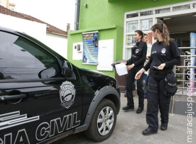 Polícia apreende mais remédios e notas fiscais em farmácia da Capital Polícia apreende mais remédios e notas fiscais em farmácia da Capital