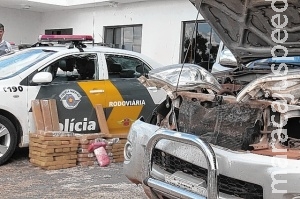Universitário de MS é preso em Bauru com 129 kg de maconha em Hilux Universitário de MS é preso em Bauru com 129 kg de maconha em Hilux