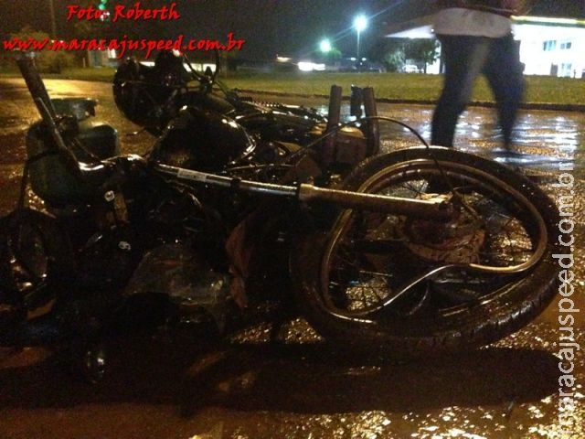 Maracaju: Motociclista colide com ônibus na Rua 11 de Junho, de fronte à mecânica do Caio (assista) Maracaju: Motociclista colide com ônibus na Rua 11 de Junho, de fronte à mecânica do Caio (assista)