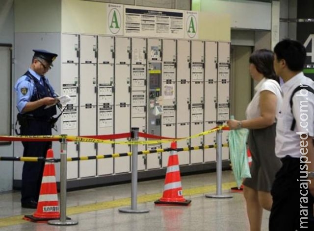 Corpo é achado em mala que passou um mês em estação de Tóquio Corpo é achado em mala que passou um mês em estação de Tóquio