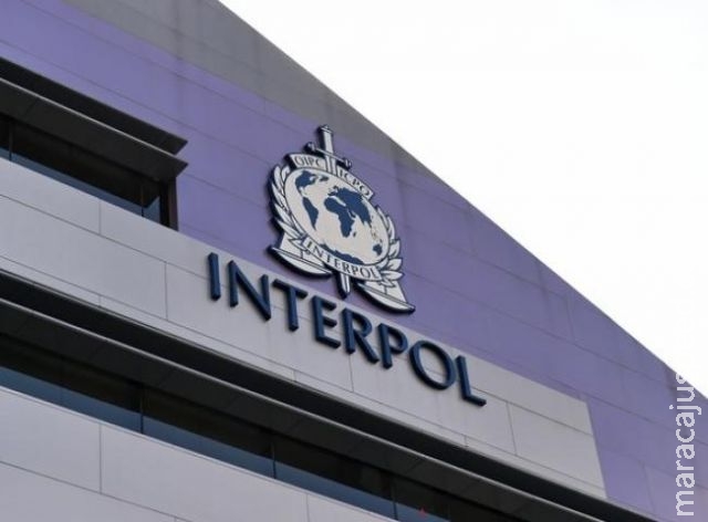 Interpol suspende acordo de 20 milhões de euros com a Fifa Interpol suspende acordo de 20 milhões de euros com a Fifa