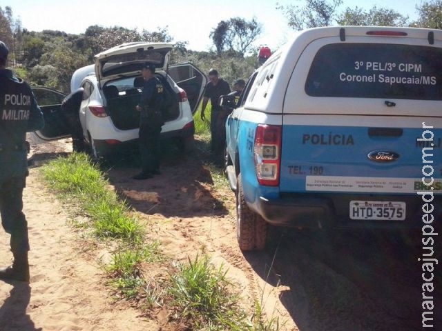 Goiano é preso pelo DOF com carro roubado, após “furar” bloqueio policial na MS 289 e outro é morto Goiano é preso pelo DOF com carro roubado, após “furar” bloqueio policial na MS 289 e outro é morto