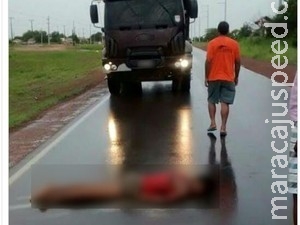 Garota é achada bêbada em rodovia após estupro coletivo, diz PM 