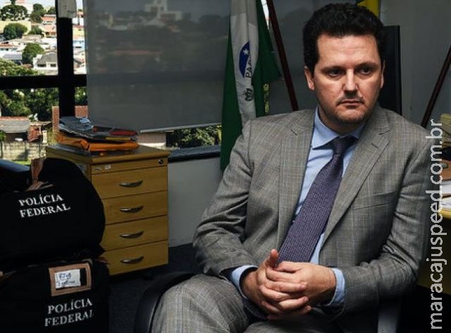 Corrupção pode chegar a 20% dos contratos da Petrobras, diz delegado Corrupção pode chegar a 20% dos contratos da Petrobras, diz delegado