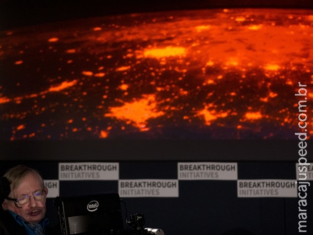 Stephen Hawking lança programa que vai buscar vida extraterrestre Stephen Hawking lança programa que vai buscar vida extraterrestre