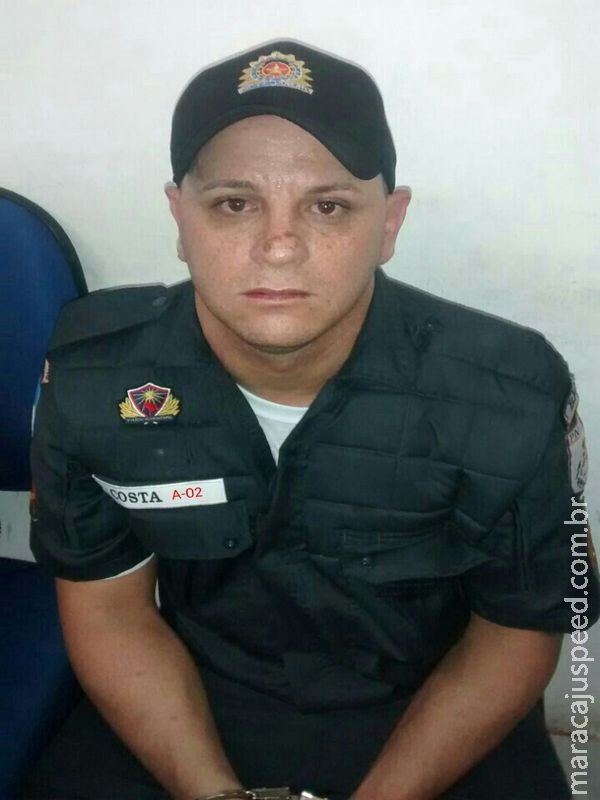 Falso PM desmaia ao receber voz de prisão Falso PM desmaia ao receber voz de prisão
