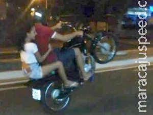 Jovem repete manobra que postou na web e morre em acidente de moto