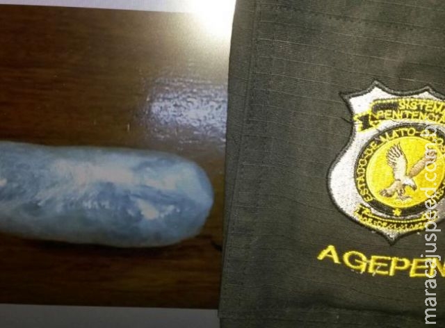 Jovem tenta entrar em presídio com droga no órgão genital e acaba presa