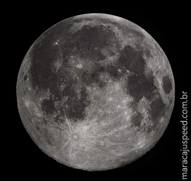 A Lua azul de julho A Lua azul de julho