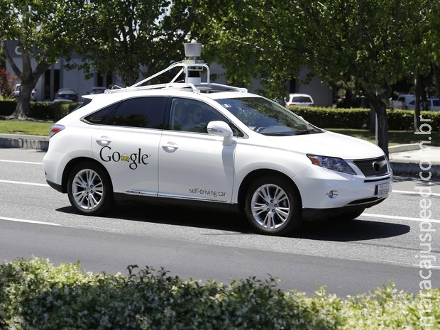 Carro sem motorista do Google se envolve em acidente com feridos Carro sem motorista do Google se envolve em acidente com feridos