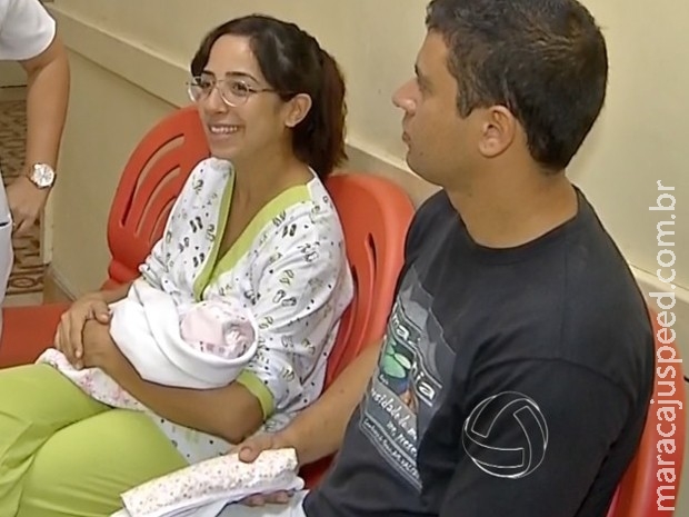 Pai e avó fazem parto dentro de casa em cidade de MS sem maternidade