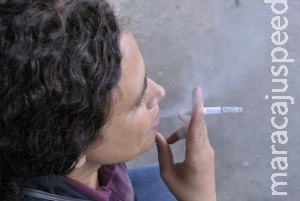 OMS pede mais impostos sobre o tabaco para reduzir número de mortes OMS pede mais impostos sobre o tabaco para reduzir número de mortes