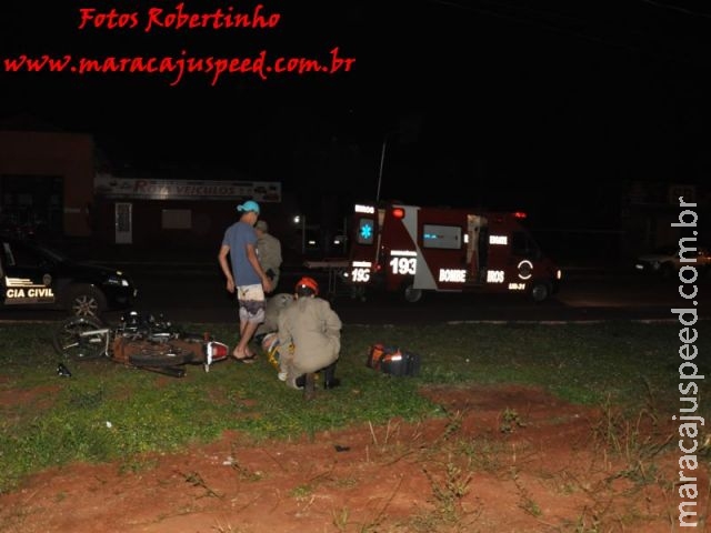 Motociclista sofre queda acidental após não conseguir contornar rotatória na área central de Maracaju