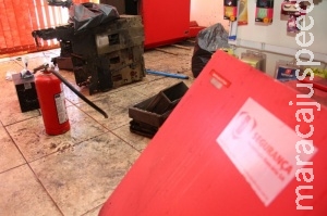 Polícia prende quadrilha suspeita de realizar furtos a caixas eletrônicos