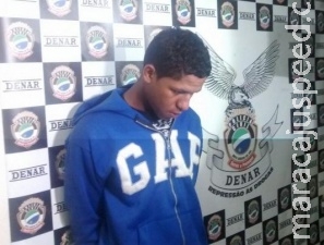 Após irmão zombar da polícia na internet, jovem é preso por tráfico