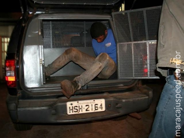 Assaltante invade casa e estupra jovem mãe em Dourados