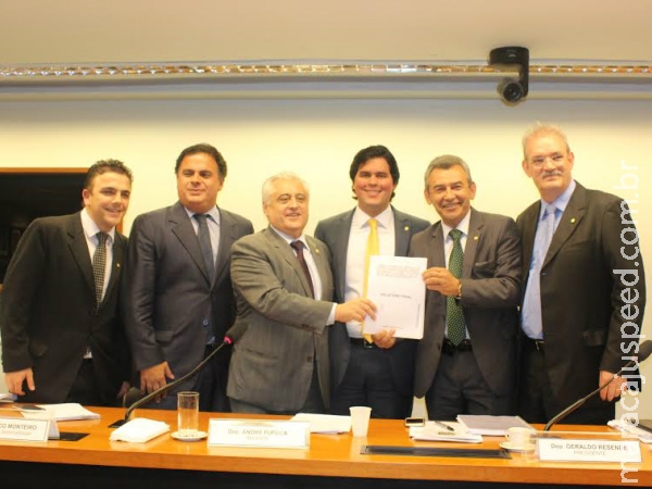 CPI da Máfia das Próteses pede indiciamento de dez CPI da Máfia das Próteses pede indiciamento de dez