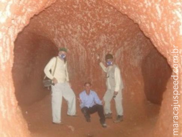 Geólogos descobrem túnel de animais extintos na região amazônica Geólogos descobrem túnel de animais extintos na região amazônica