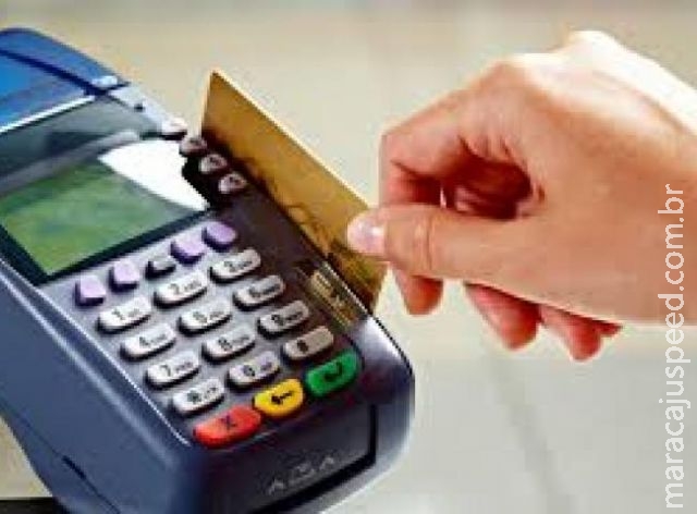 Mulher tem cartão de crédito clonado e leva prejuízo de R$ 2,8 mil