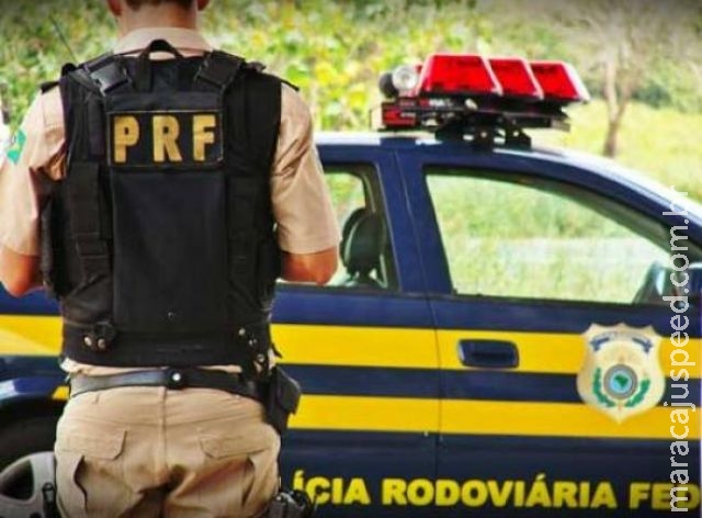 PRF apreende carro com 22 quilos de maconha na BR-262