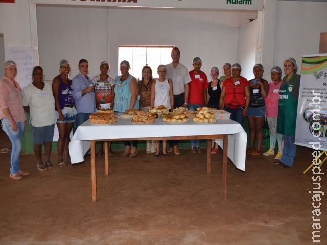 Prefeito Maurílio participa de aula encerramento de curso em Vista Alegre