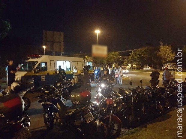 Motociclista sem CNH foge de blitz e avança em direção a policial em MS