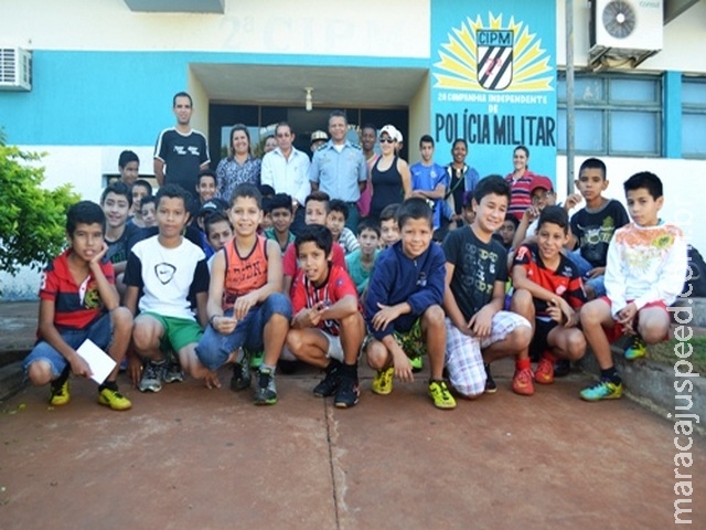 Policia Militar de Maracaju inicia atividades do projeto Bom de Bola, Bom na Escola