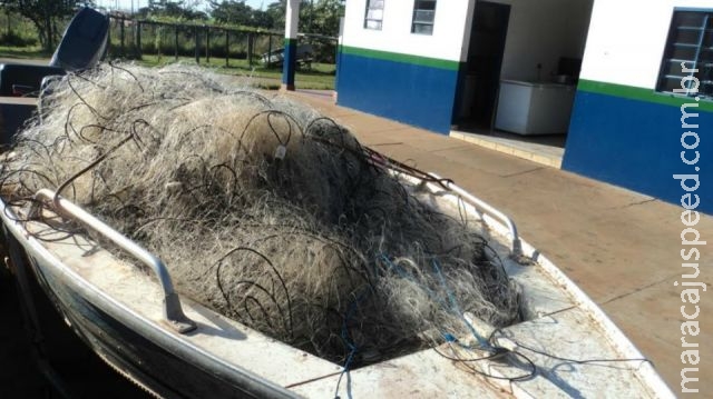 PMA apreende 4 km de redes de pesca armadas no lago da usina PMA apreende 4 km de redes de pesca armadas no lago da usina
