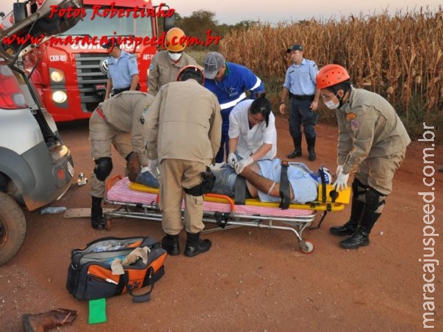 Bombeiros de Maracaju atendem acidente de colisão frontal entre veículos próximo a Usina Tonon no Distrito Vista Alegre