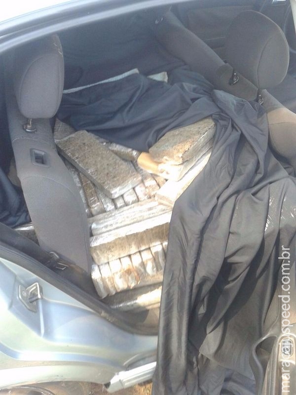 DOF apreende mais de 600 kg de maconha e recupera veículo roubado em ação durante o domingo DOF apreende mais de 600 kg de maconha e recupera veículo roubado em ação durante o domingo