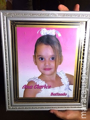Menina de 9 anos morre eletrocutada em cerca elétrica clandestina Menina de 9 anos morre eletrocutada em cerca elétrica clandestina
