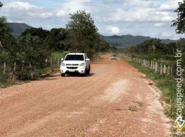 Governo paga R$ 12,8 milhões por manutenção de estradas em duas cidades Governo paga R$ 12,8 milhões por manutenção de estradas em duas cidades