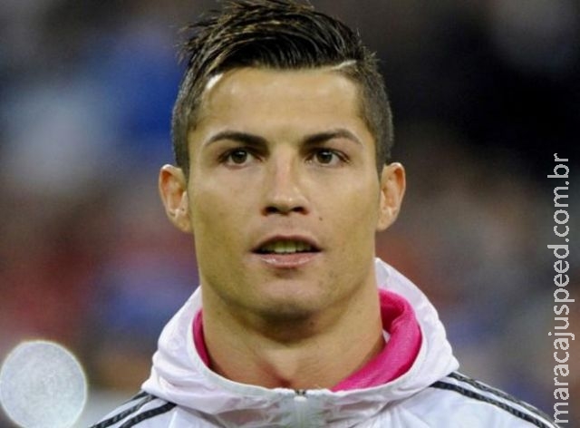 Cristiano Ronaldo troca fotos íntimas com jovem Cristiano Ronaldo troca fotos íntimas com jovem