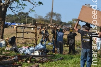 Sem-terra brasiguaios invadem fazenda em Nova Andradina